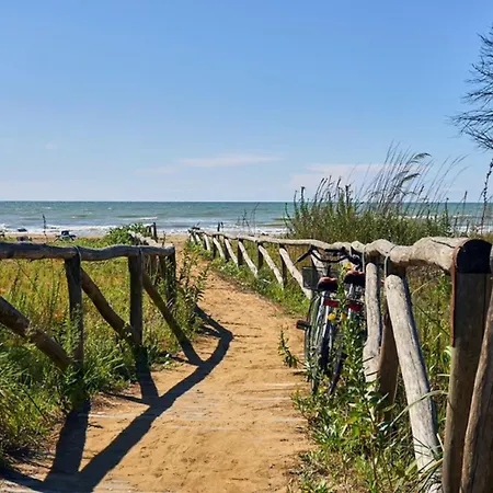 Appartamento Quiet Flat With Garden Access Bibione
